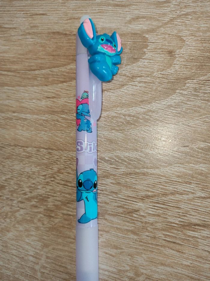 Stylo stitch neuf - photo numéro 2