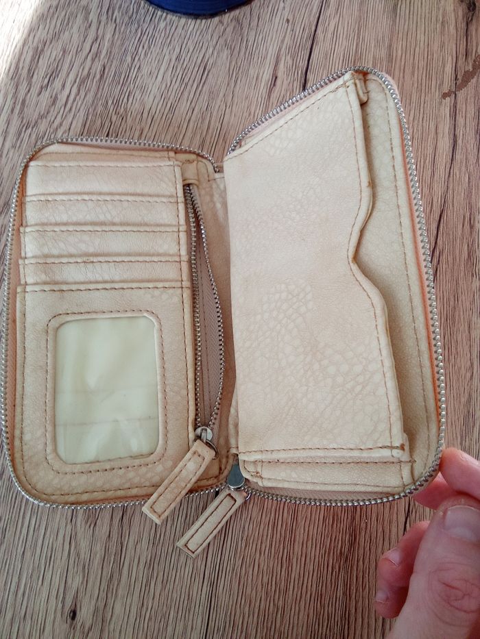 Portefeuille - photo numéro 2