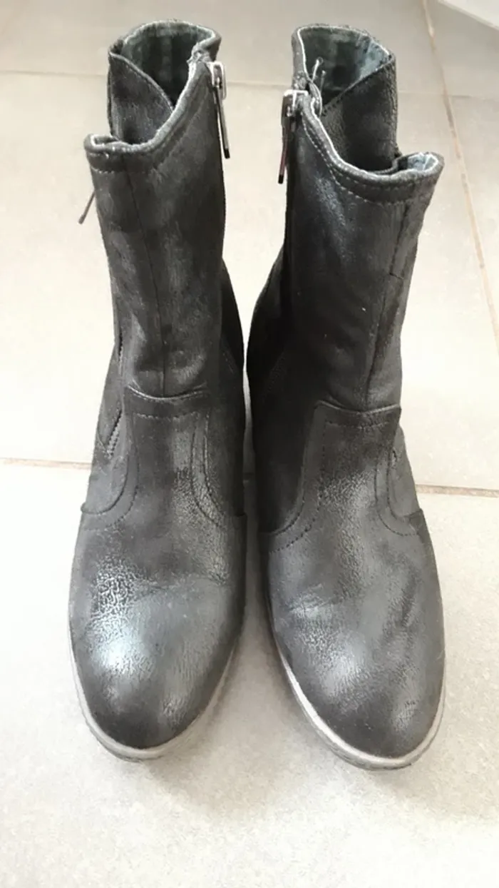 Bottines les petites bombes taille 38 - photo numéro 2