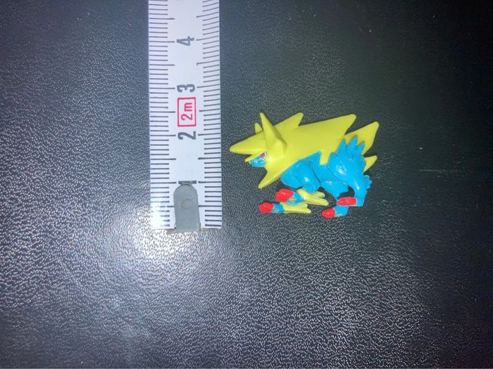 Mini figurine Pokémon Mega Elecsprint Mega Manectric - photo numéro 4