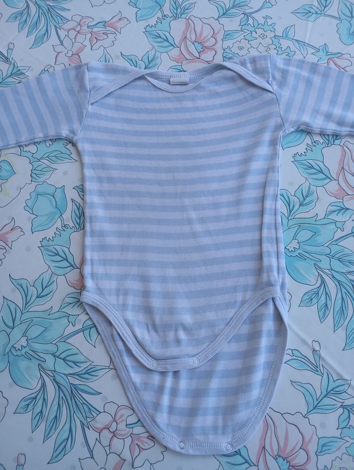 Lot de 4 bodies Absorba 3 ans - photo numéro 2