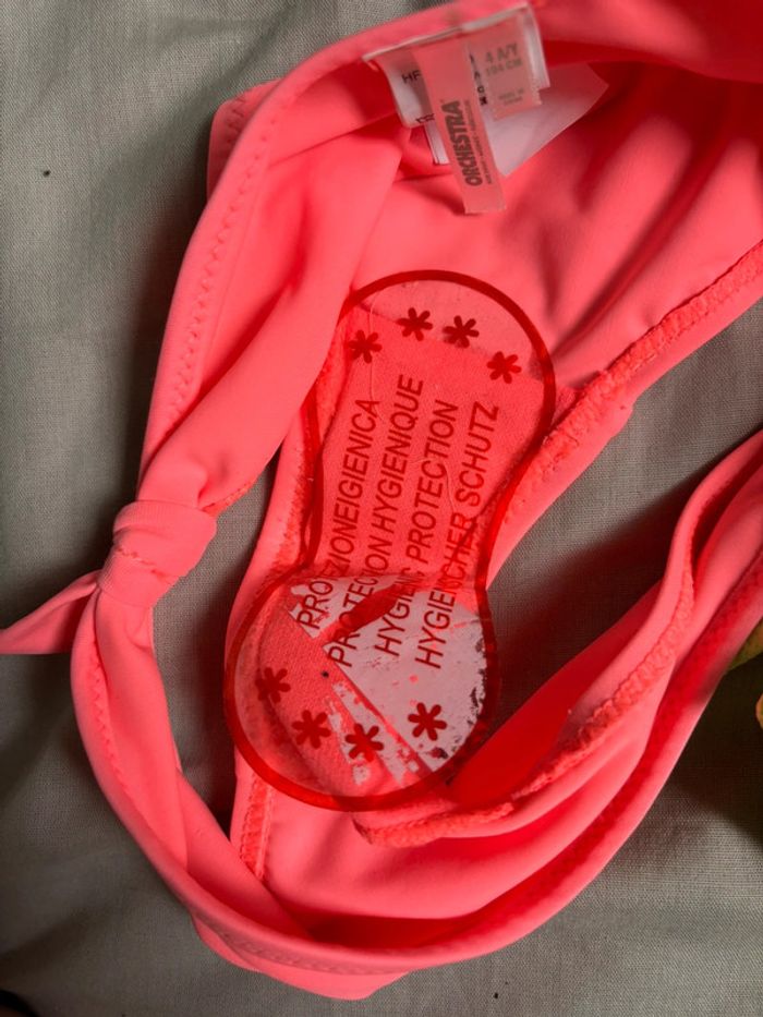 Le de deux maillot de bain 2 pièce 4 ans - photo numéro 3