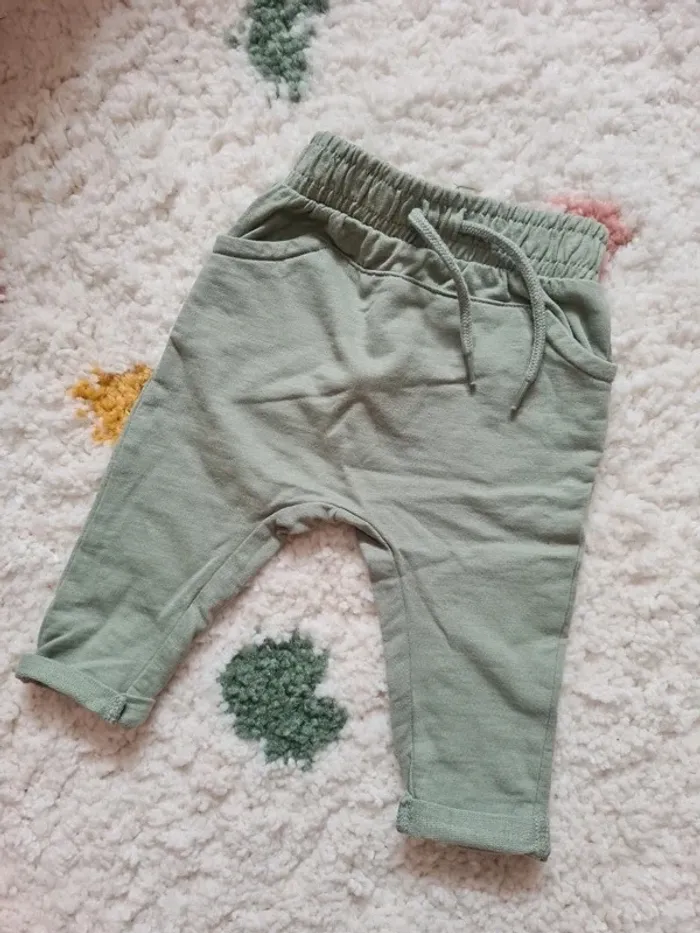 Pantalon léger kaki. Bébé garçon 3 mois. Vertbaudet - photo numéro 2