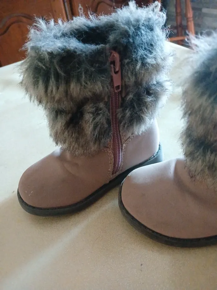 Paires de bottines fourrées - photo numéro 3