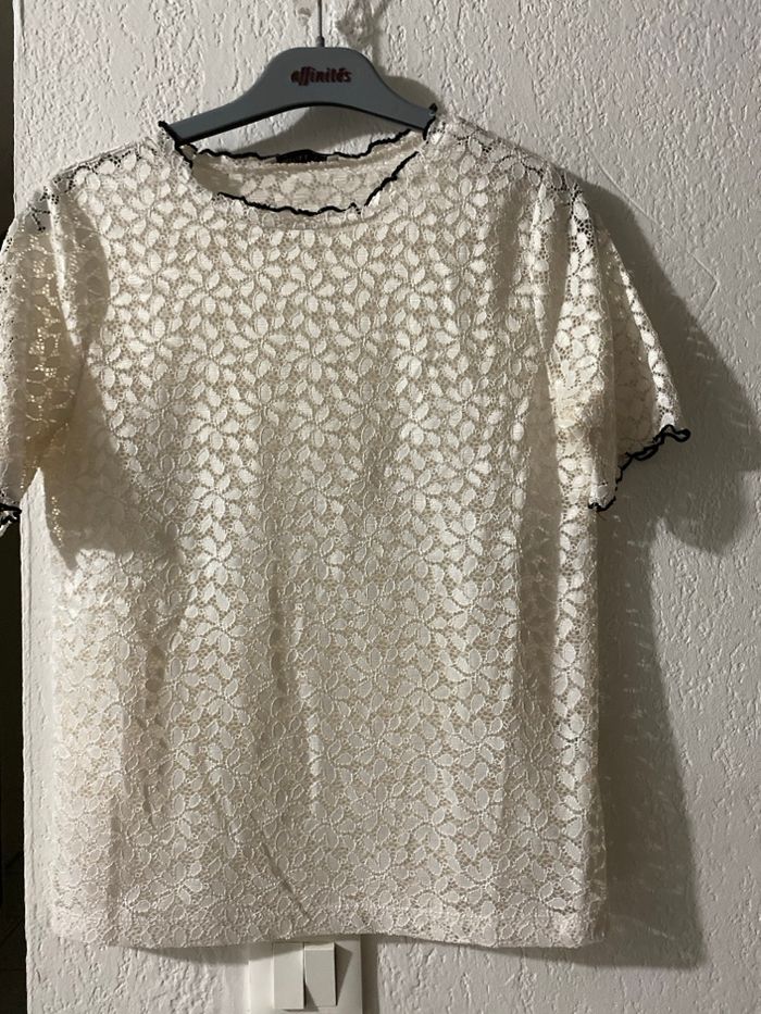 Un. Genre de T-shirt