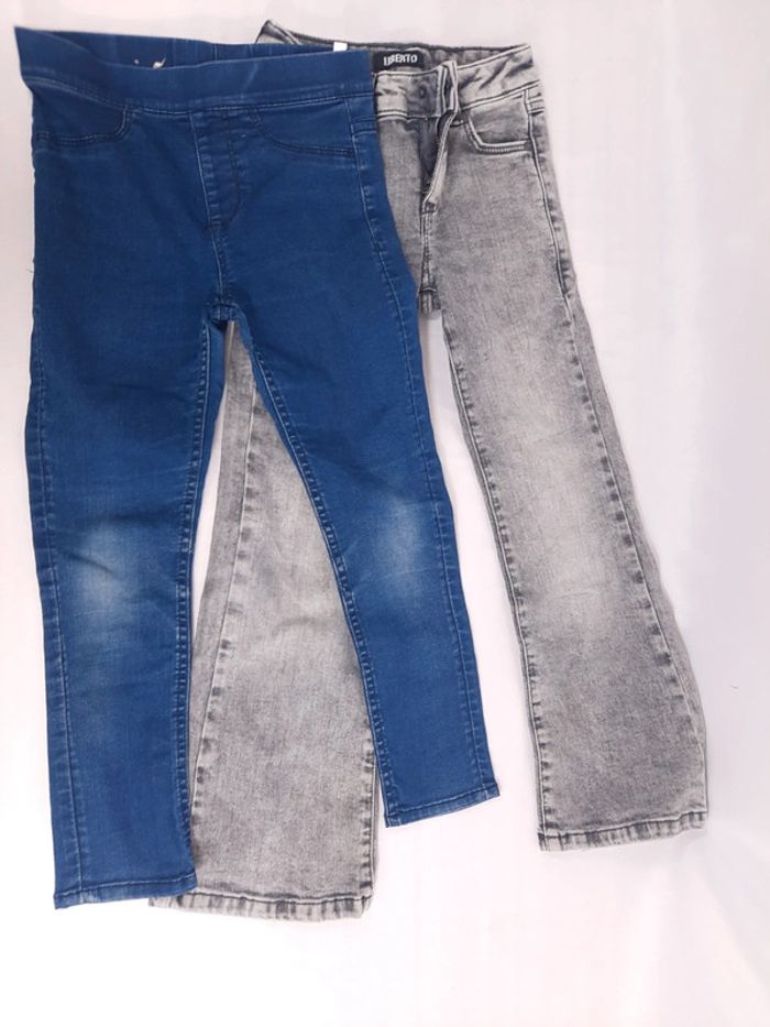 Lot de 2 jeans 5/6 ans