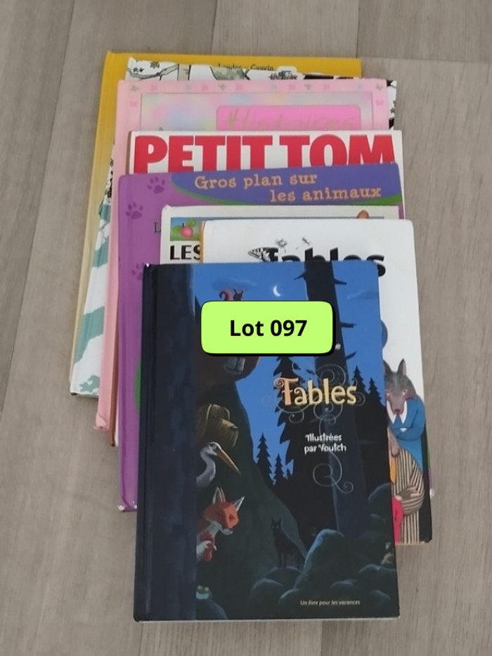 collection de 8 beaux livres illustrés et BD pour enfants en très bons états L097