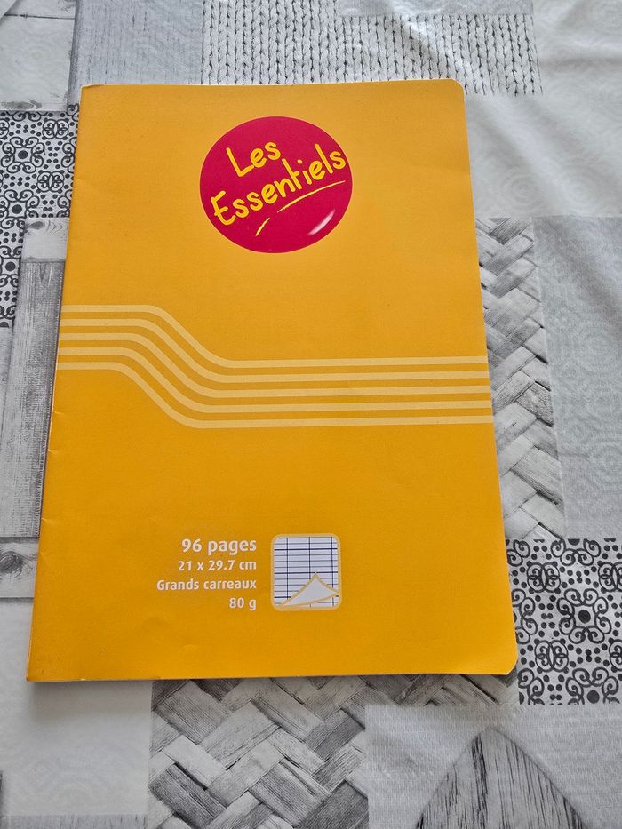 Cahier jaune 96 pages