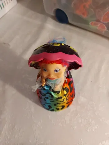 Poupée cupcake surprise