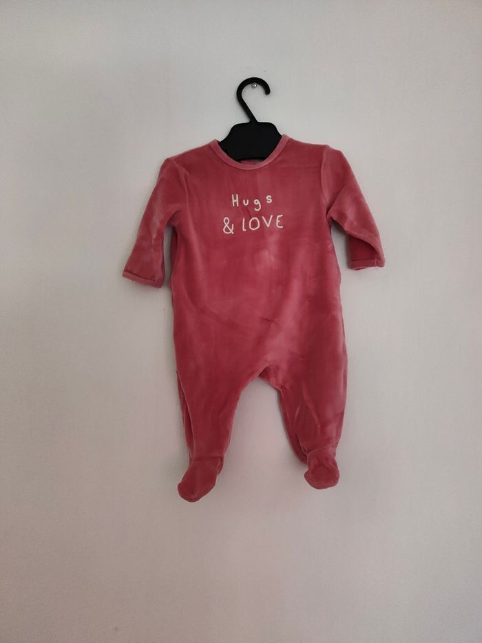 Bébé 3 mois fille - photo numéro 3