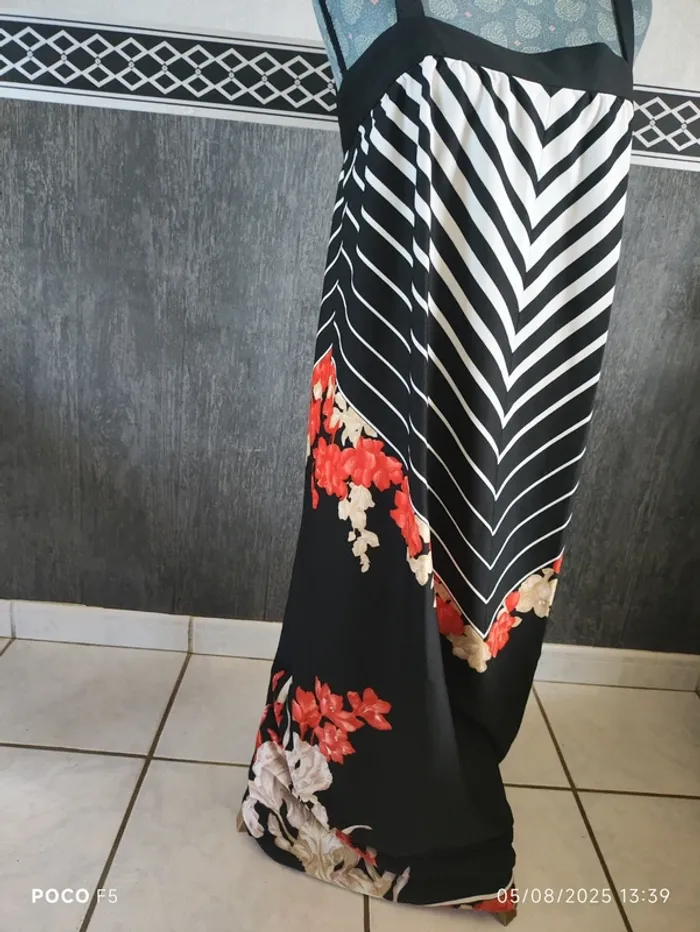 Robe bretelle noir fleur 44 - photo numéro 2