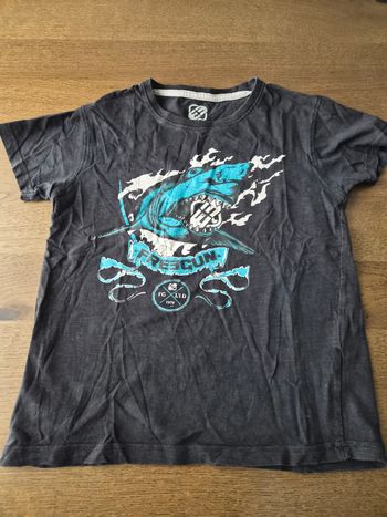 Tee shirt