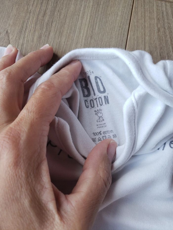 Bodies manches courtes 01 mois - photo numéro 4