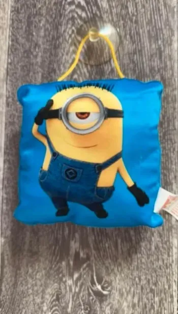 Peluche Minion à suspendre