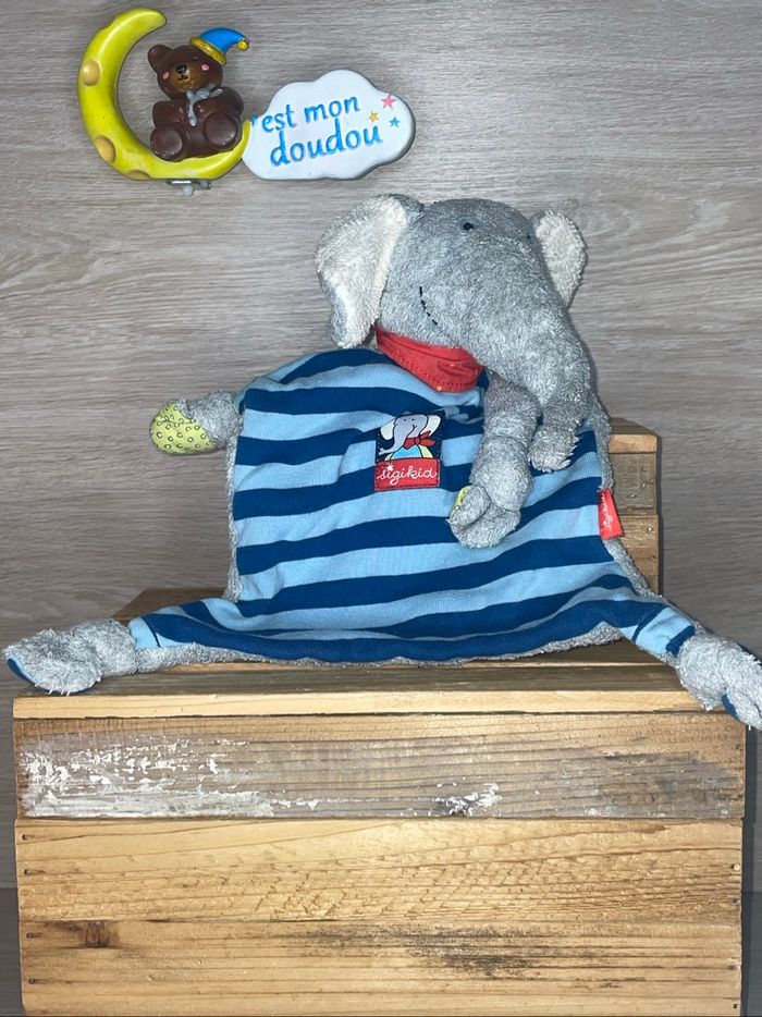 SIG27 doudou éléphant 🐘 Sigikid