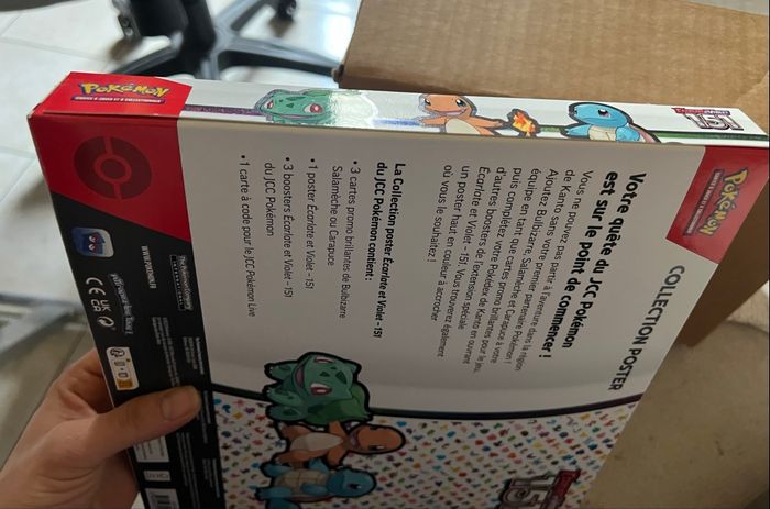 Coffret poster Pokémon 151 scellé - photo numéro 3