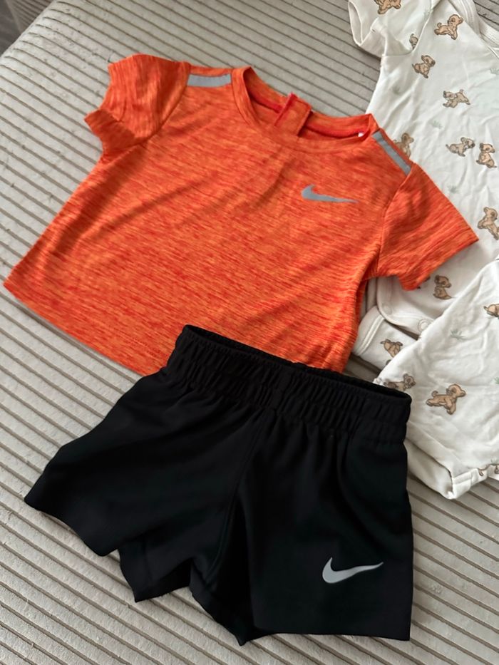 Ensemble Nike et H&M simba - photo numéro 2