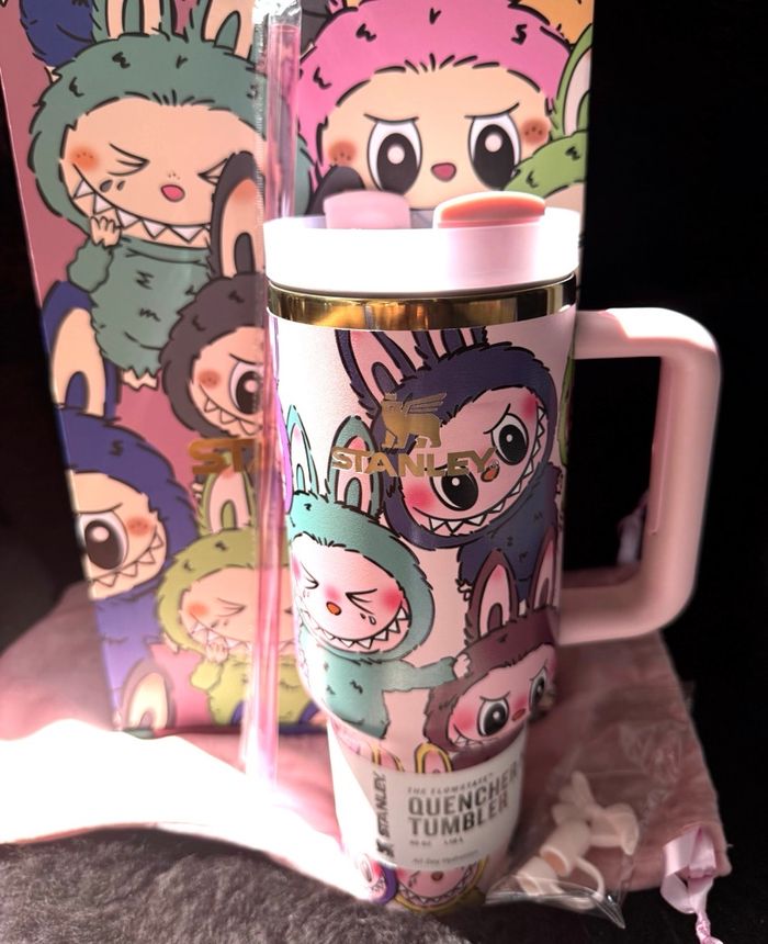 Gourde Stanley x labubu - photo numéro 5