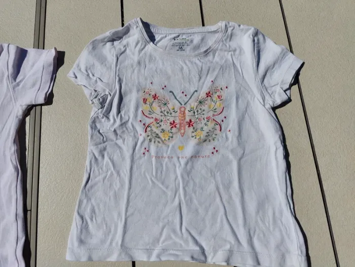 Lot tee shirts fille 5 ans - photo numéro 3