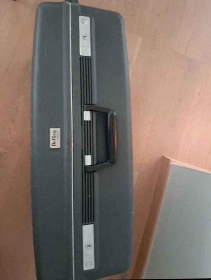 Valise delsey ultra solide et rigide - photo numéro 2