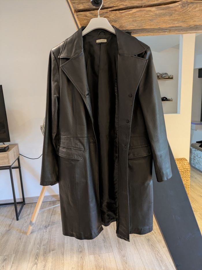 Manteau en cuir noir - photo numéro 2