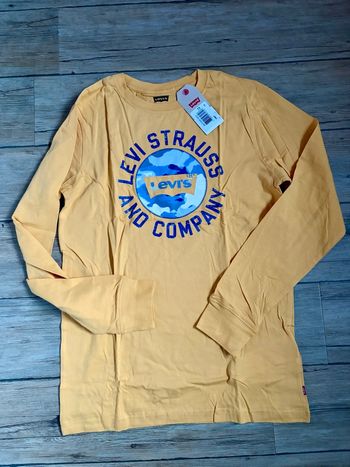 T-shirt Lévis taille 14 ans. Neuf étiqueté