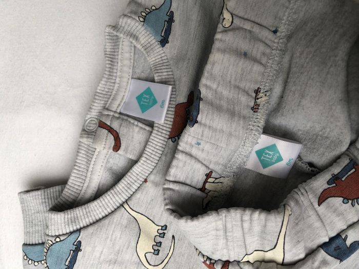 Ensemble sweat + pantalon Tex 6 mois - photo numéro 3