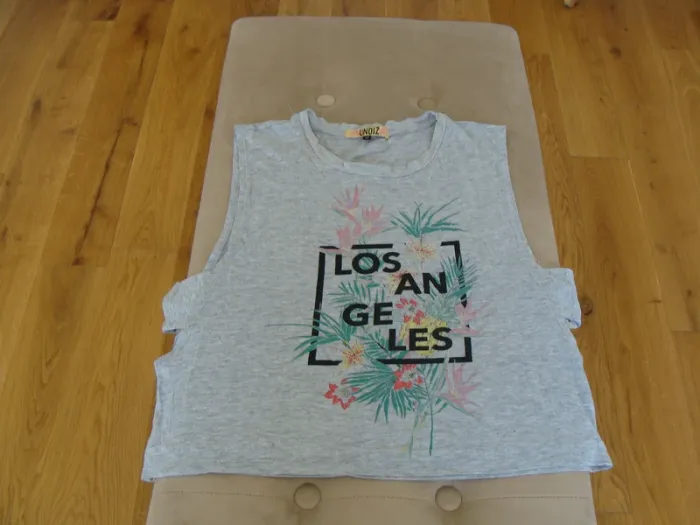 Tee shirt