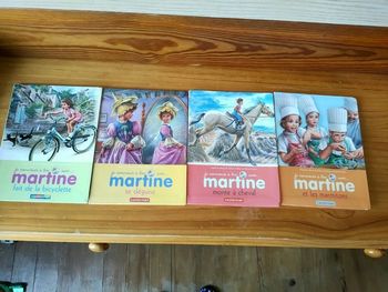Lot de 4 livres Martine