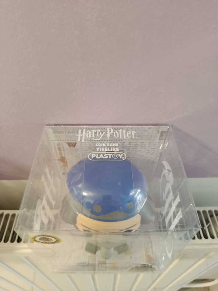 A saisir, NEUVE, très belle tirelire " Harry Potter   "  ( bien lire svp ) - photo numéro 2