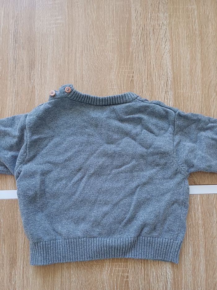 Pull gris bébé 6 mois - photo numéro 2