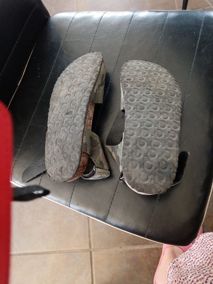 Nu pied garçon - photo numéro 6