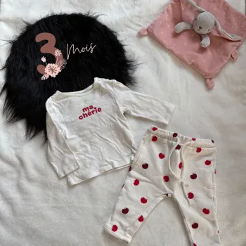 Ensemble t shirt pantalon