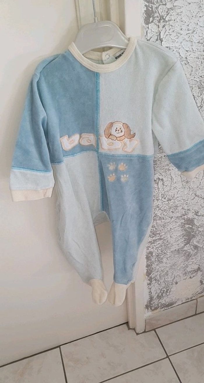 Lot 3 pyjamas 12 mois - photo numéro 2