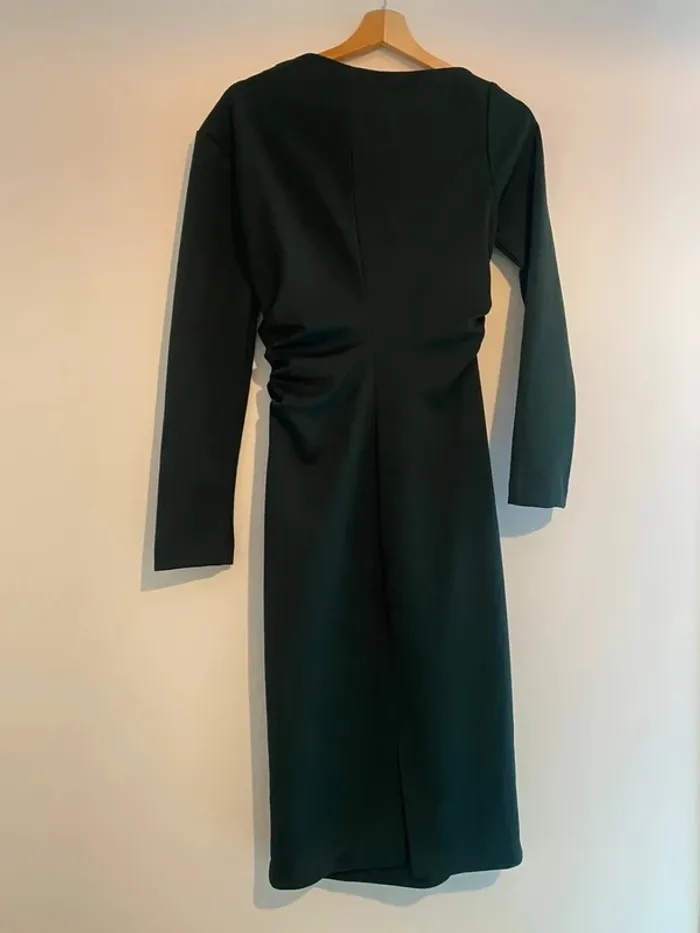 Robe longue cintrée effet drapé vert foncé Zara taille S neuve avec étiquette - photo numéro 6