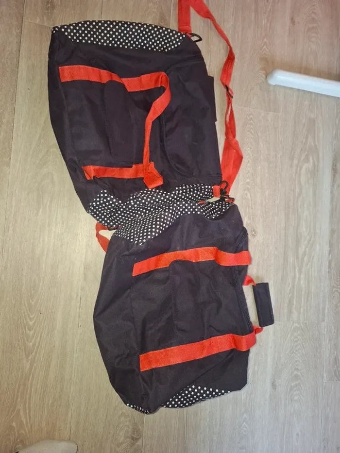 2 sacs neufs