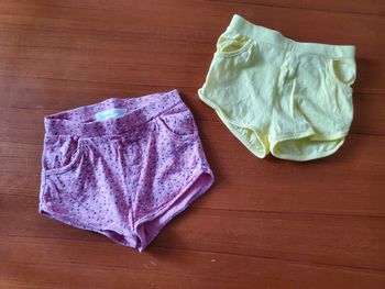 Lot 2 shorts 9mois
