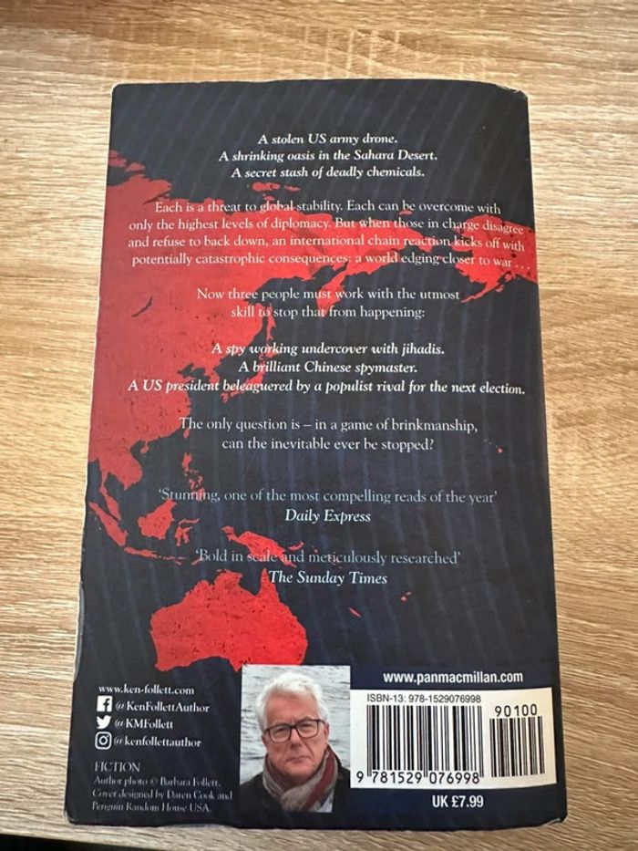 Livre en anglais Never de Ken Follett - photo numéro 2
