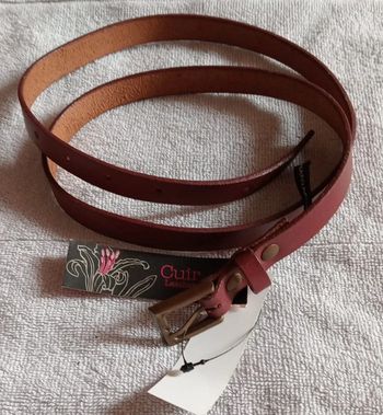 Ceinture en cuir bordeaux Naf Naf Taille 92 cm