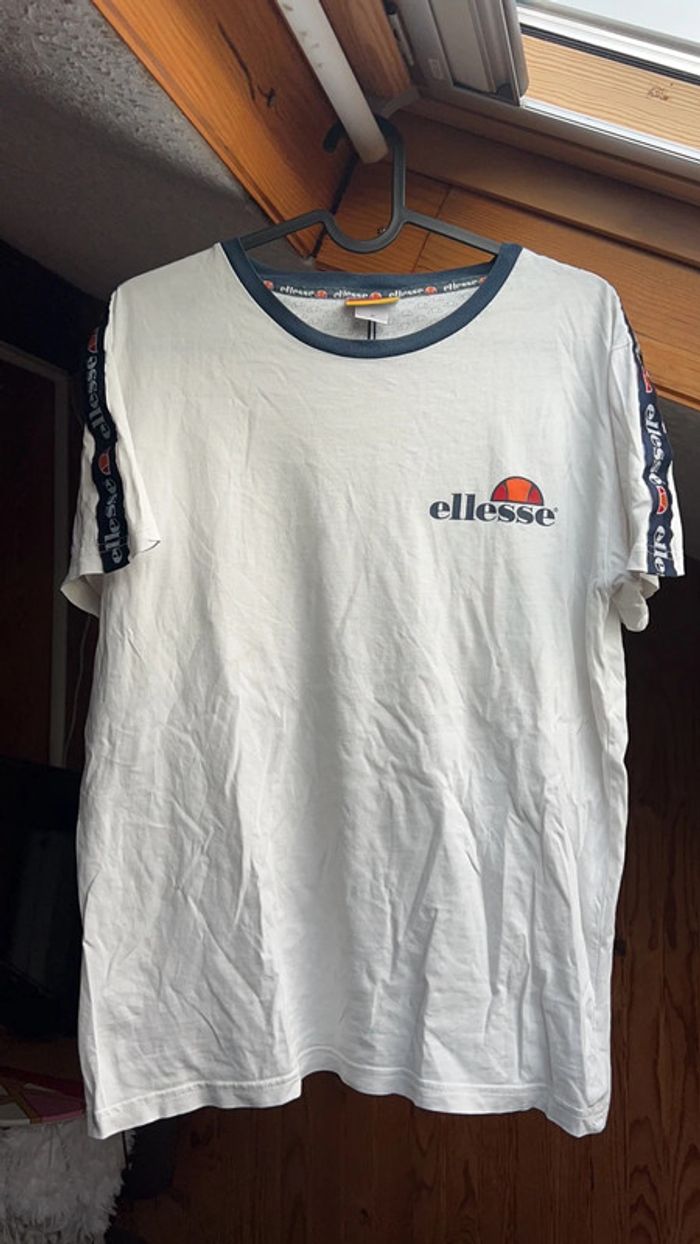 T shirt ellesse taille m