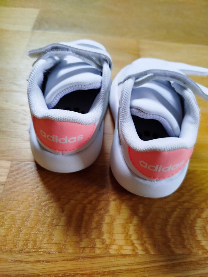 Basket adidas bubble grand court blanc - photo numéro 4