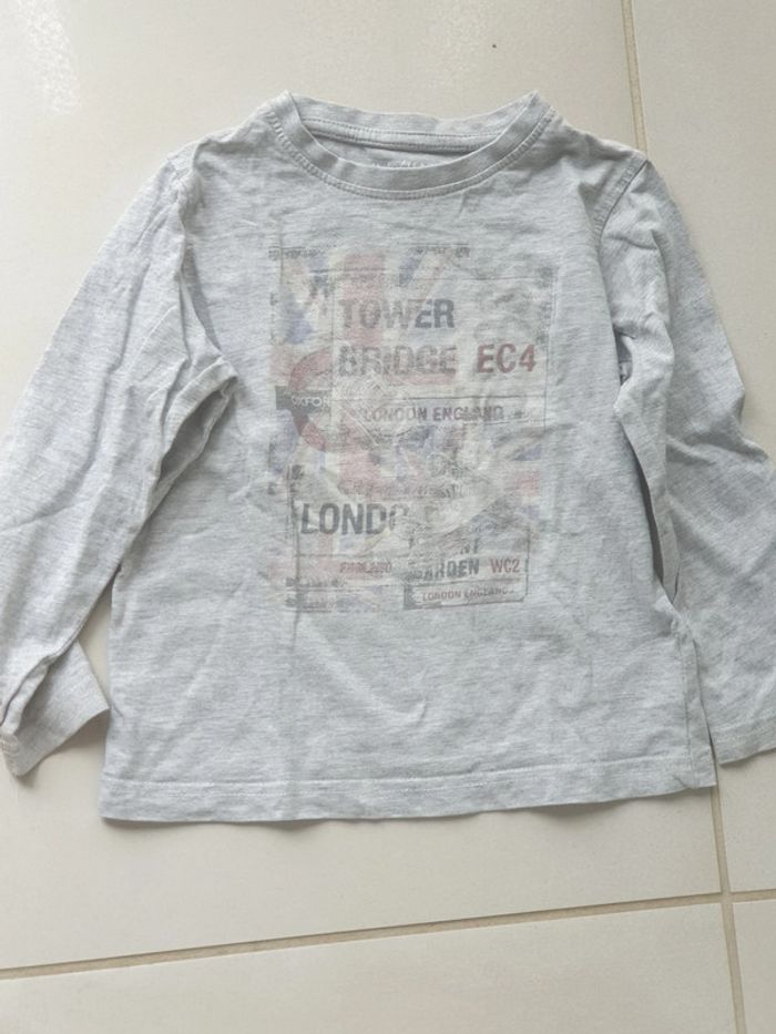 2 t-shirt manche longue 4 ans - photo numéro 3