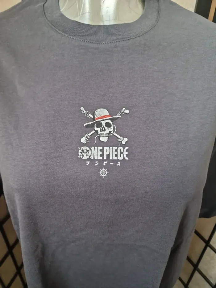 T shirt one piece - photo numéro 2