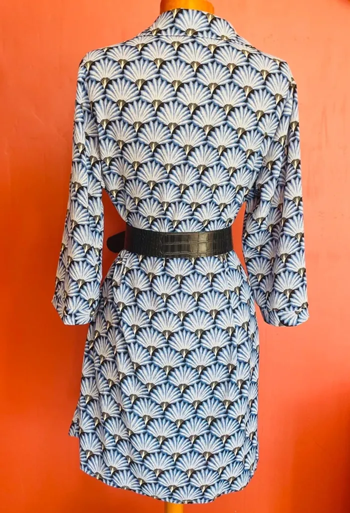 Élégante robe chemise colorée - photo numéro 2