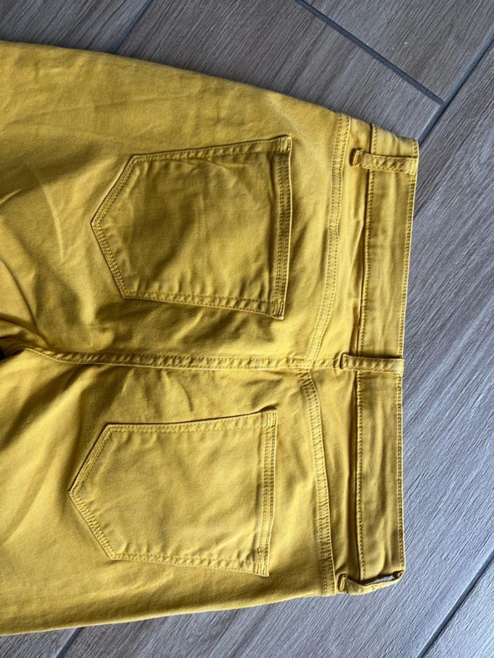 Jeans jaune - photo numéro 4