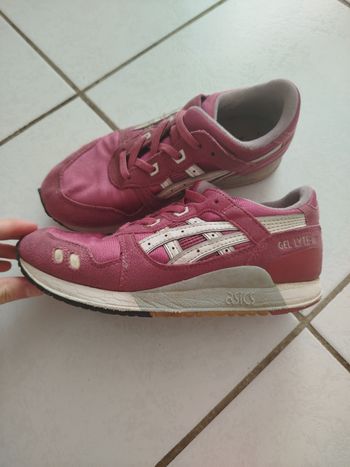 Basket Asics gel pointure 34, 5