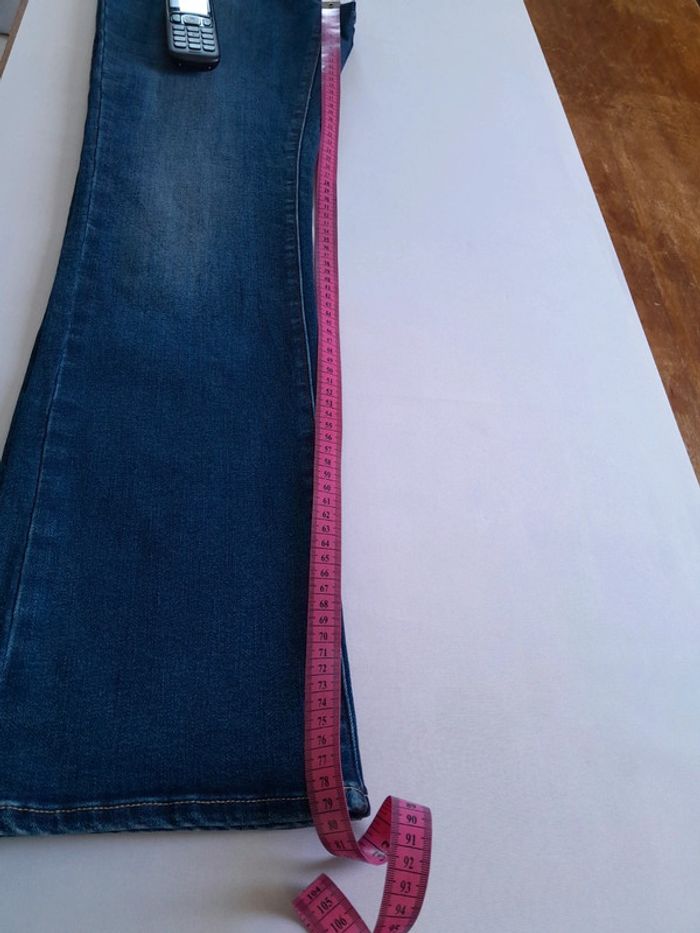 Jean Levi's 512 boot cut perfection Slimming 28/32 - photo numéro 15