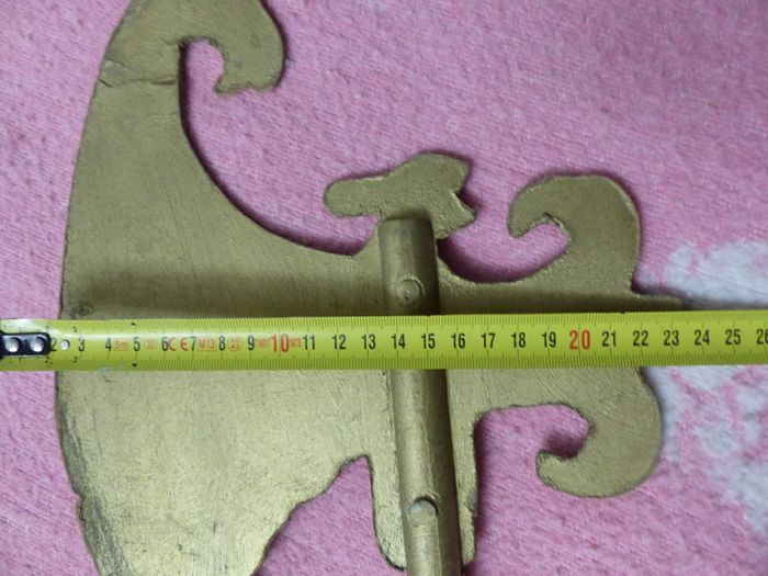 Lot 2 boucliers 1 épée 1 hache - photo numéro 9