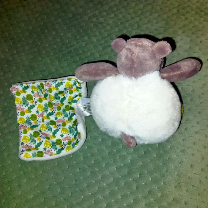 Doudou hippopotame Bazile blanc et vert motif jungle avec petit mouchoir Baby nat - photo numéro 3