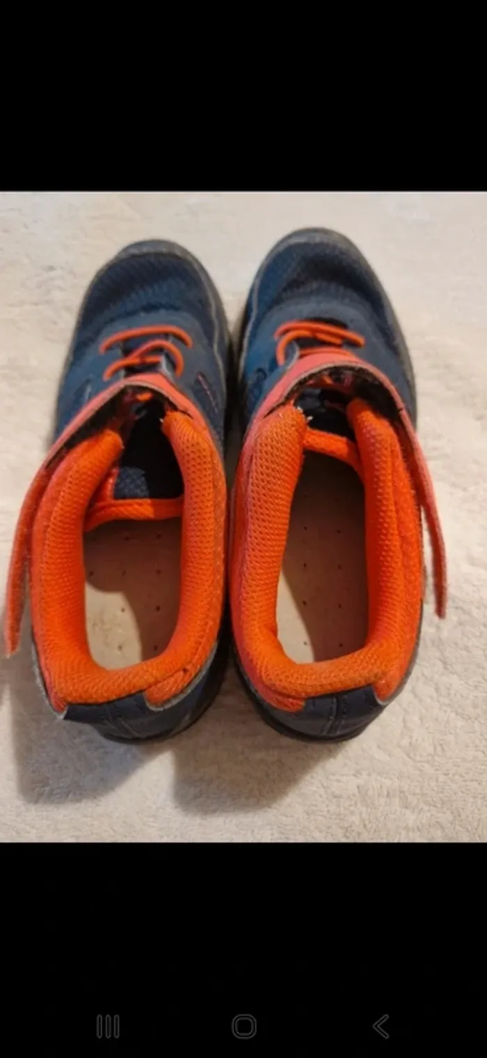 Baskets / chaussures de marche Quechua - photo numéro 5